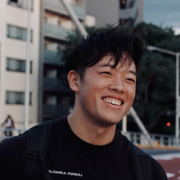 小野雄大　元RIZAPトレーナーとして活動してました