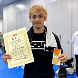 柴崎亮太郎(リアルワークアウト中野坂上店)