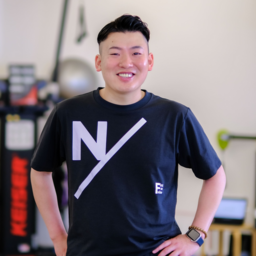 《西鉄福岡》天神駅⇨徒歩5分古川　靖晃. / First an Vision