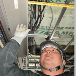 ＣＯＳＭＯ電設