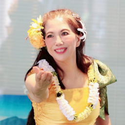 Maika’i  Ka Pilina Y & R Hula