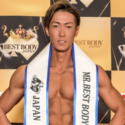 【ダイエットや体作りお任せください】トレーナー長副