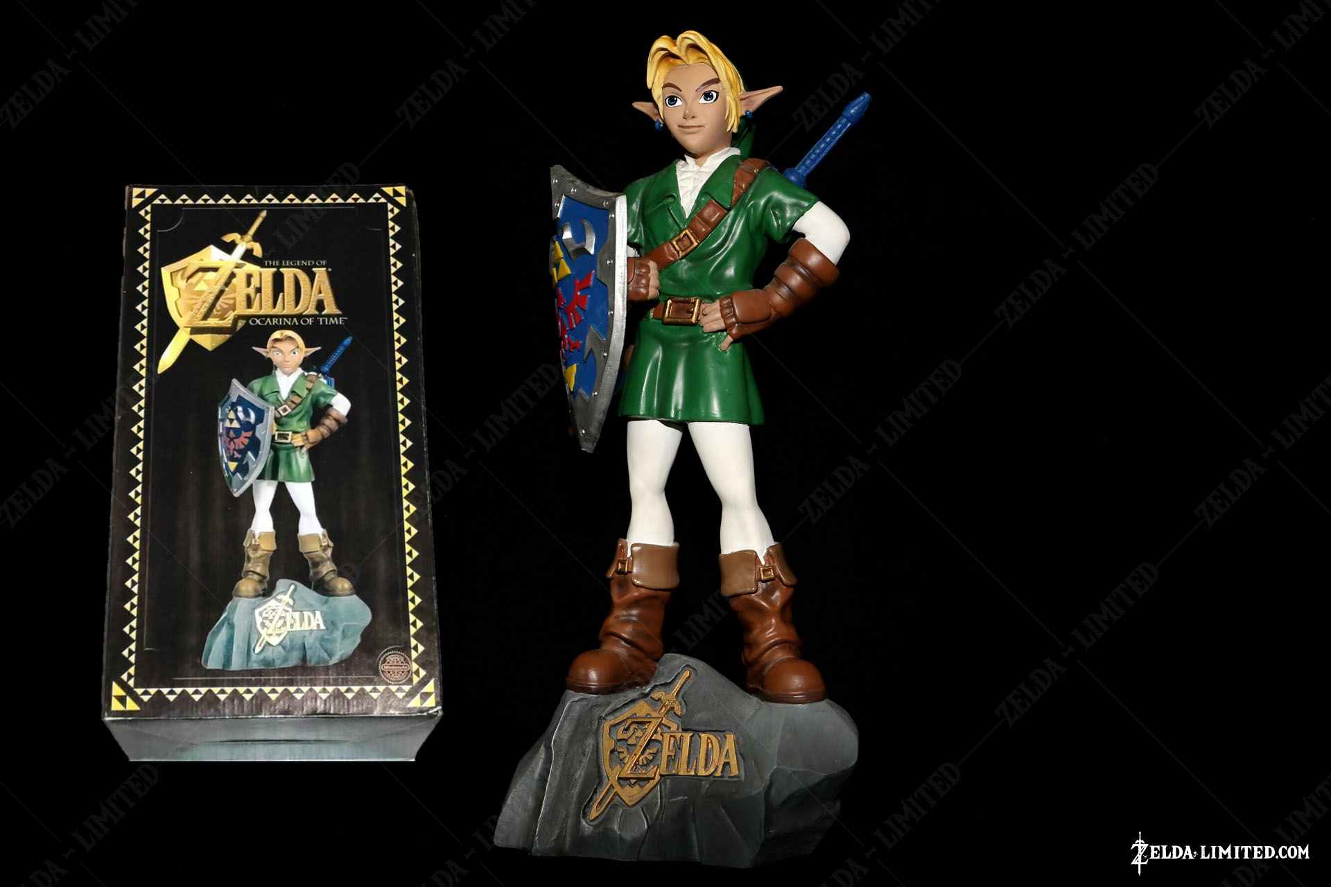  link statue for E3 Los Angeles