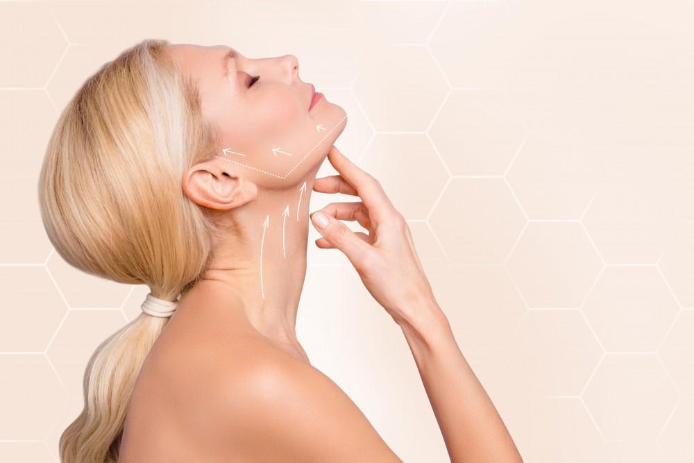 5 Tips to Ease Recovery After a Facelift