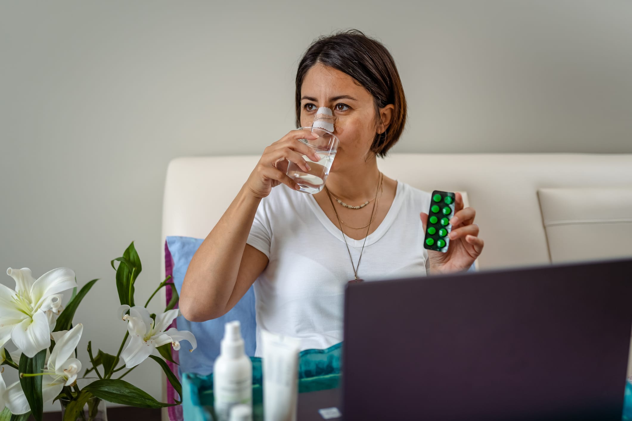 What to expect during facial plastic surgery recovery beyond swelling