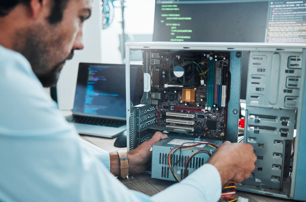 computer Hardware Startup