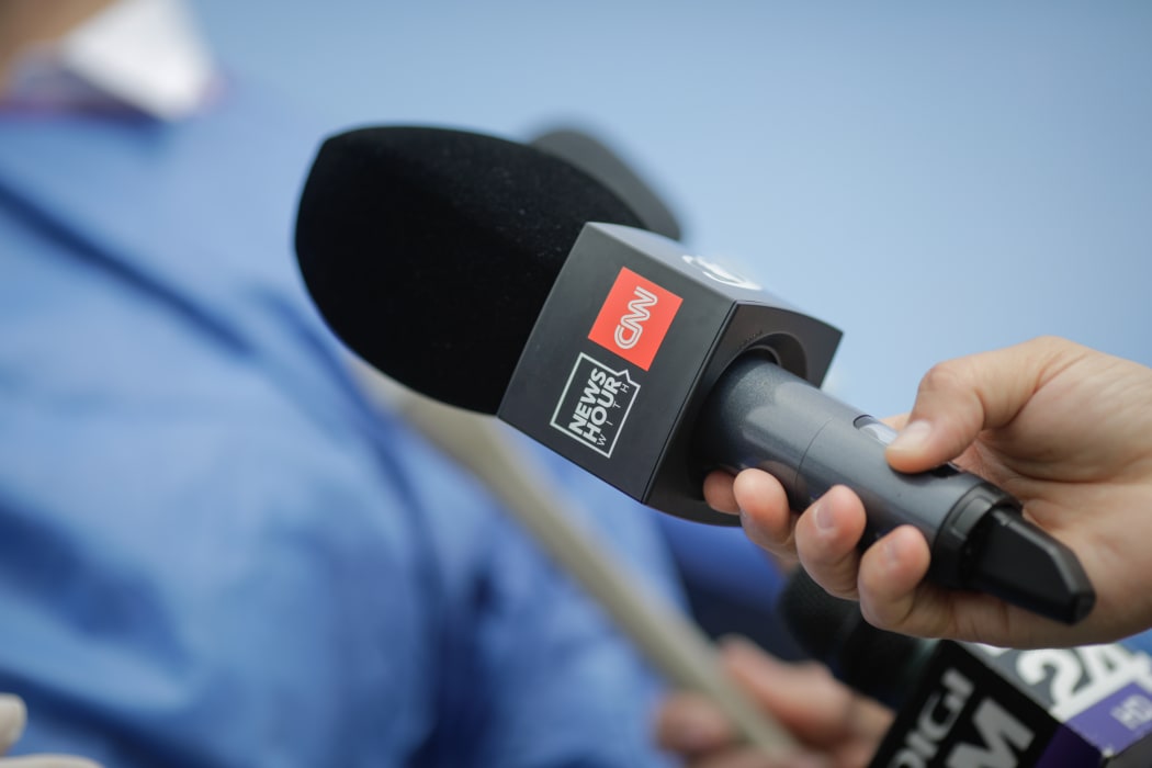 CNN microphone