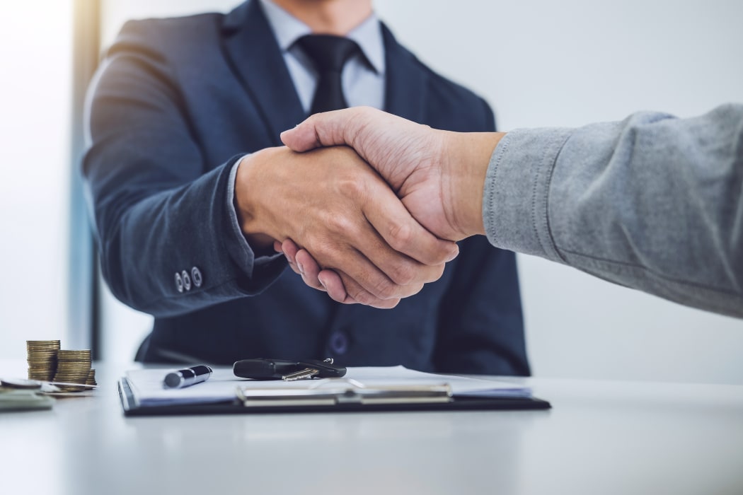 handshake over keys