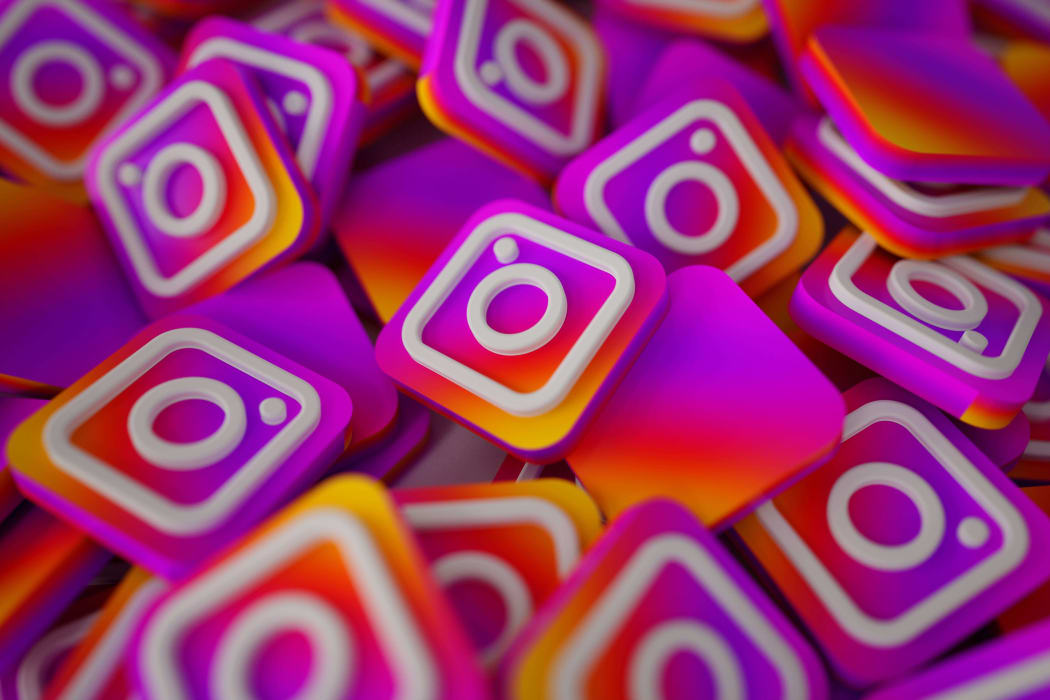 Ways to Post on Instagram from Your PC