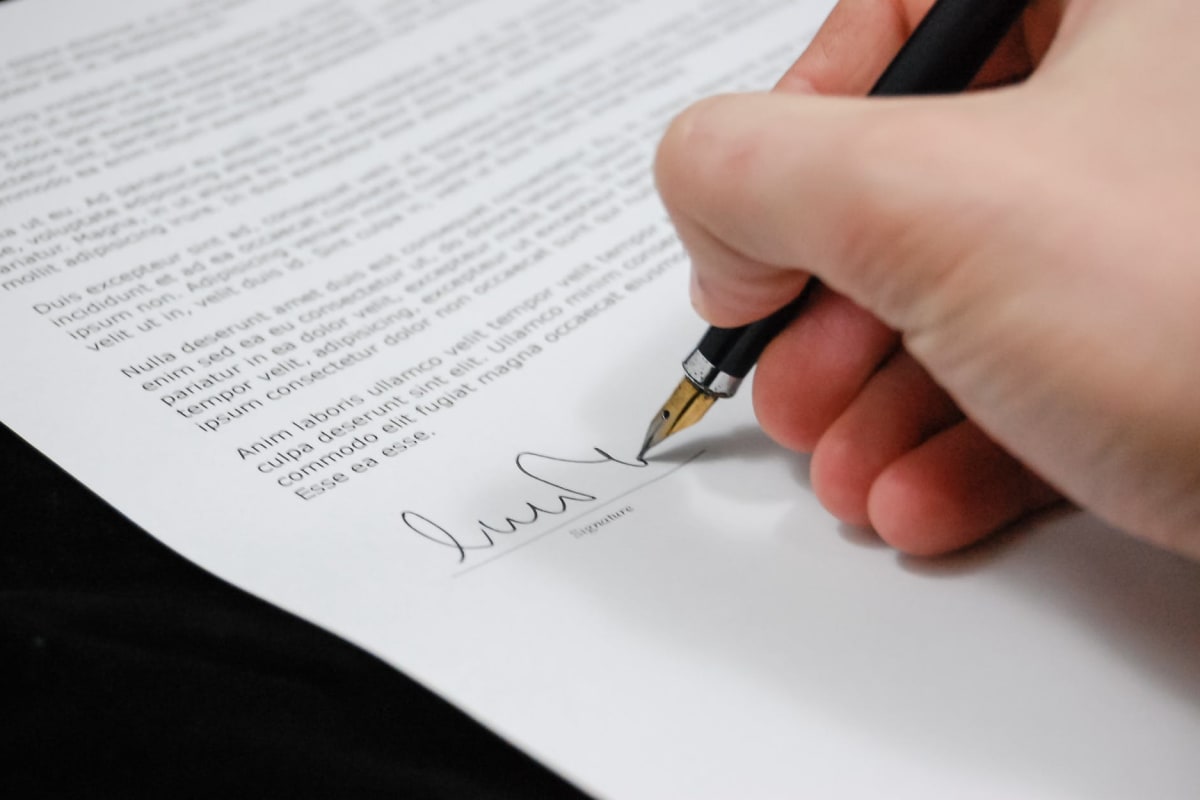 Getting a Commercial Lease — Without Signing a Personal Guarantee