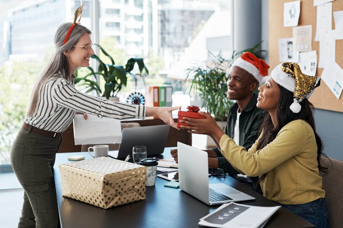 Business Holiday Gift-Giving Guide