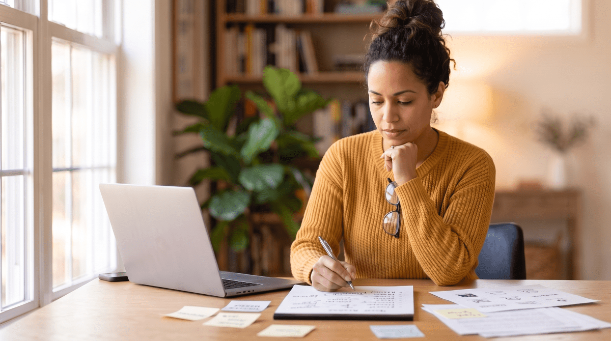 Blog business owner brainstorming business name ideas