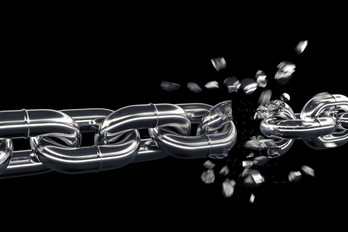 Breaking the Chain of Mistakes