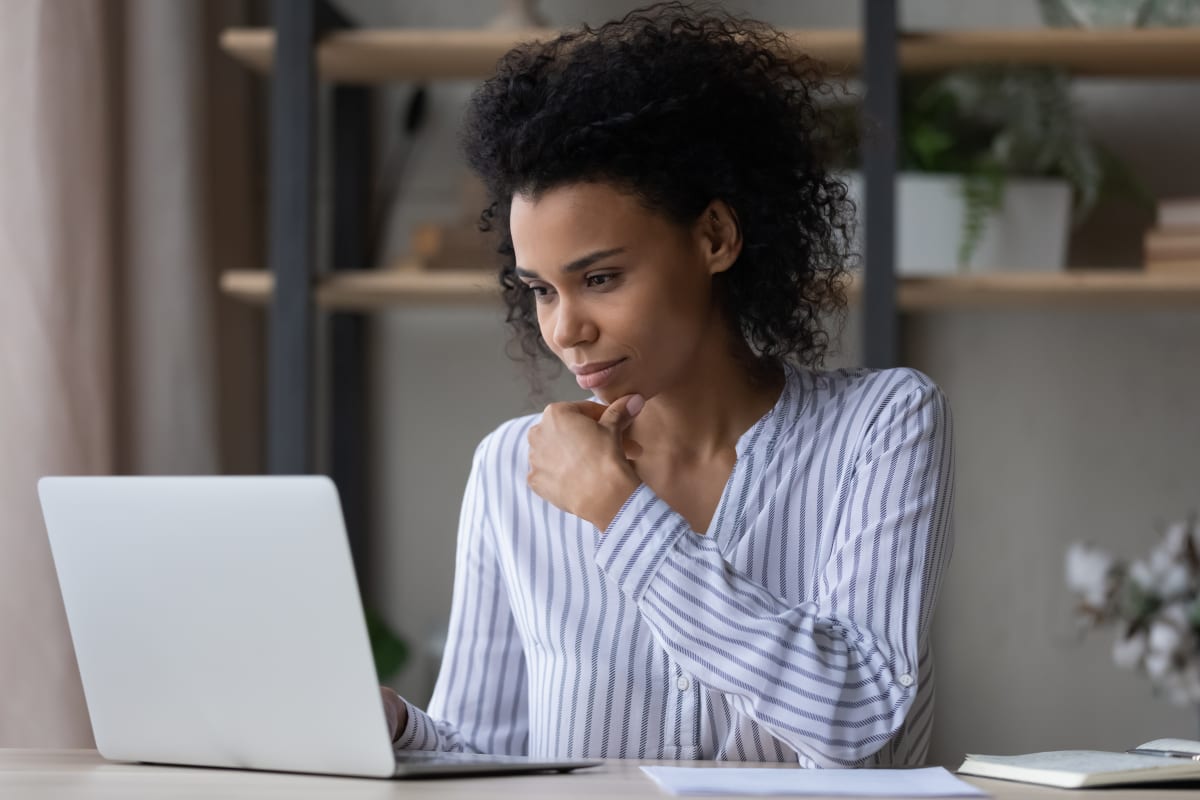 Experienced Professionals vs. Freshers: Which One Should You Hire?