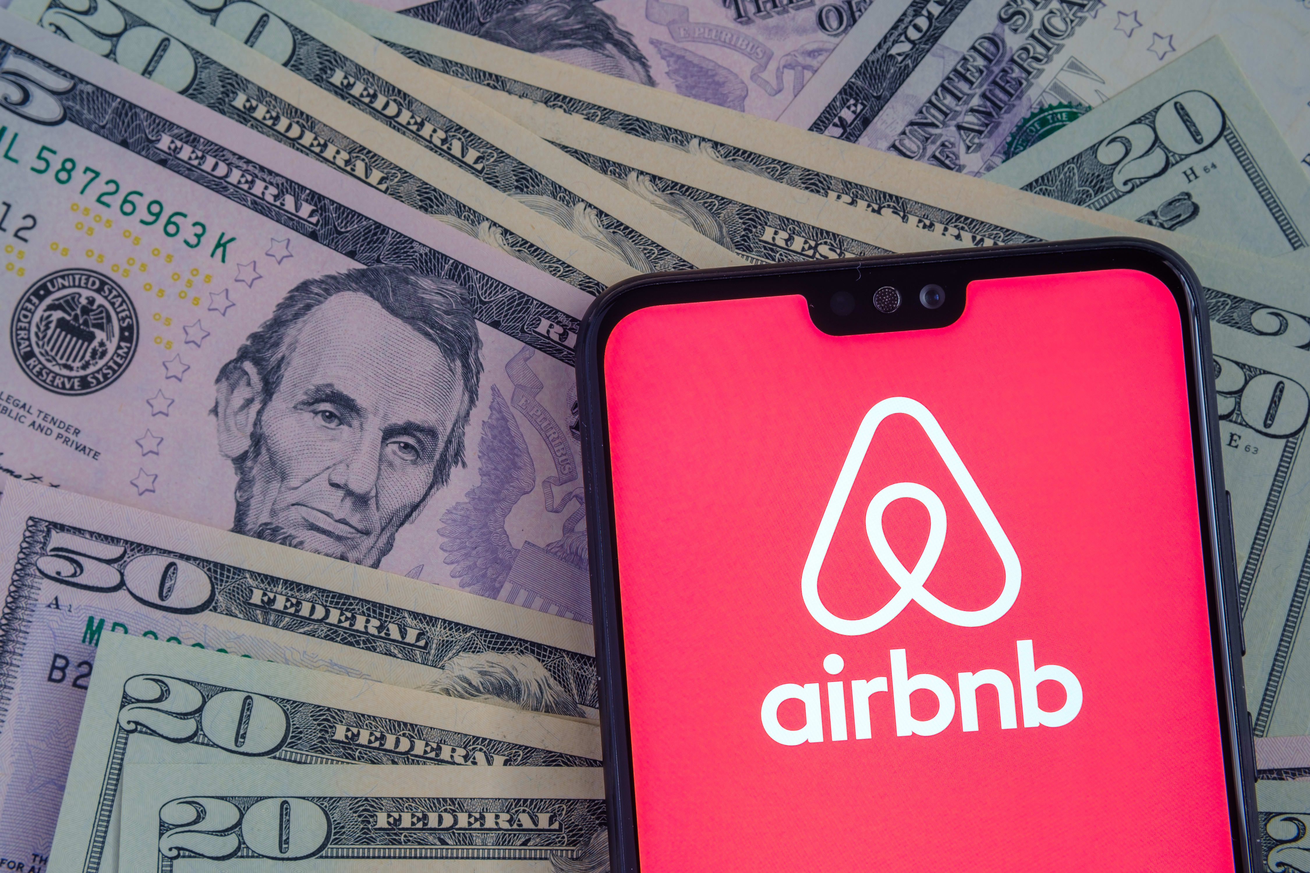 How to Start an Airbnb | ZenBusiness