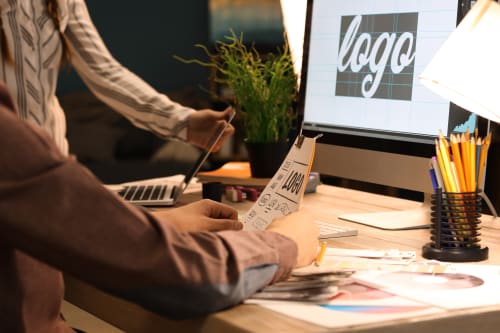 logo maker