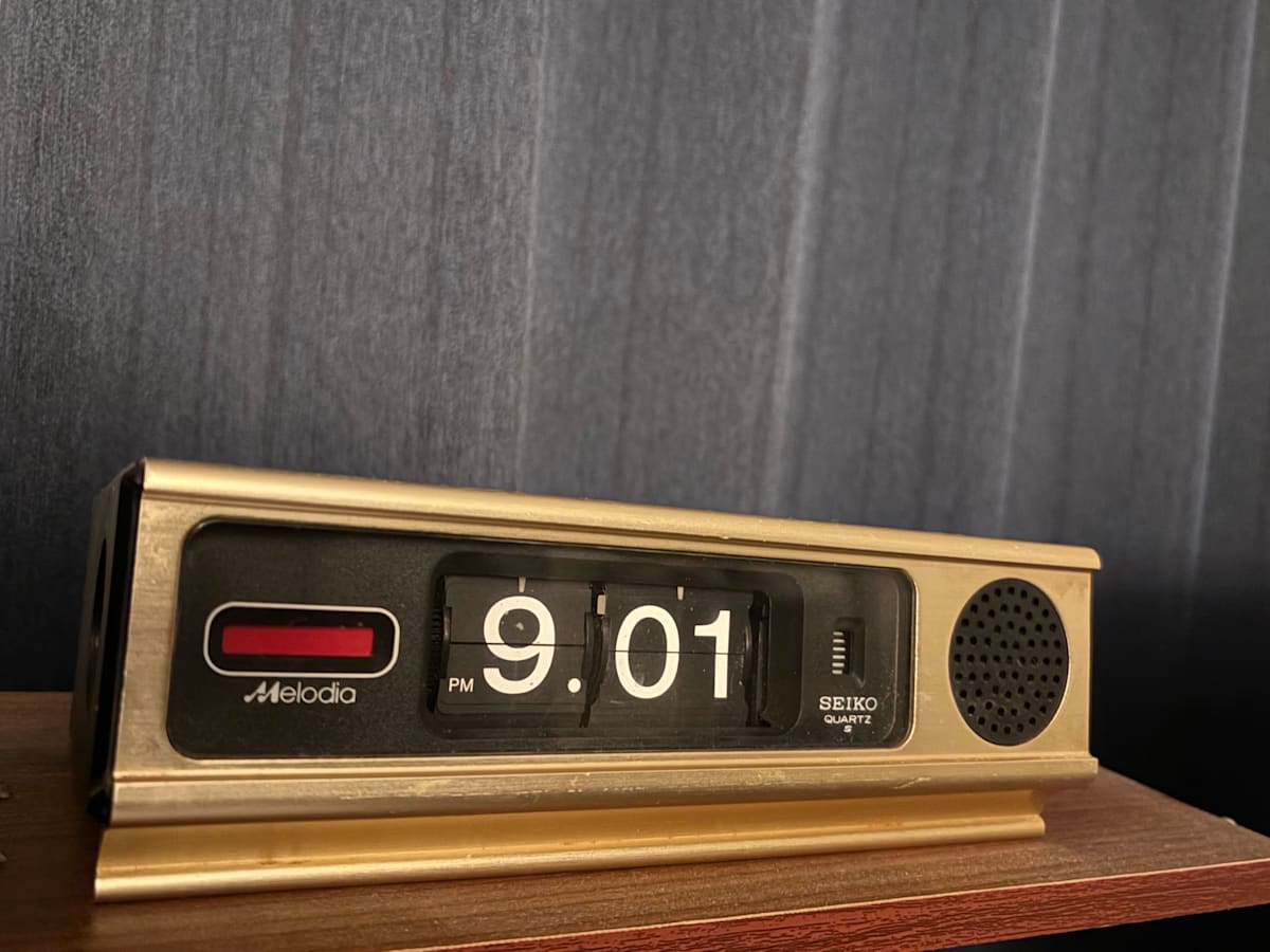 家にあるパタパタ時計