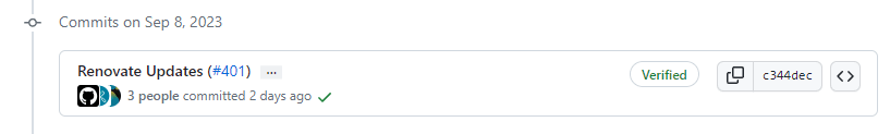 マージされてRenovate Updatesという1コミットになっている