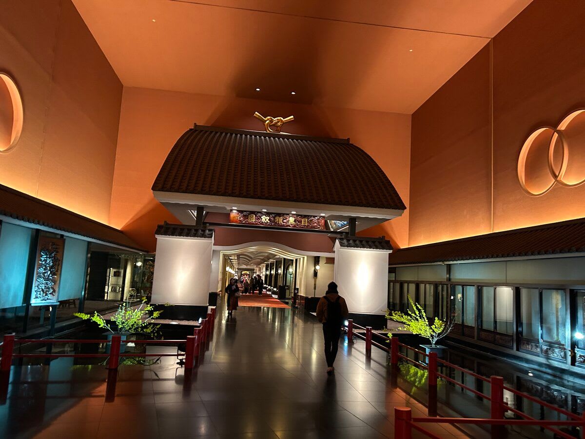 ホテル雅叙園（夜）