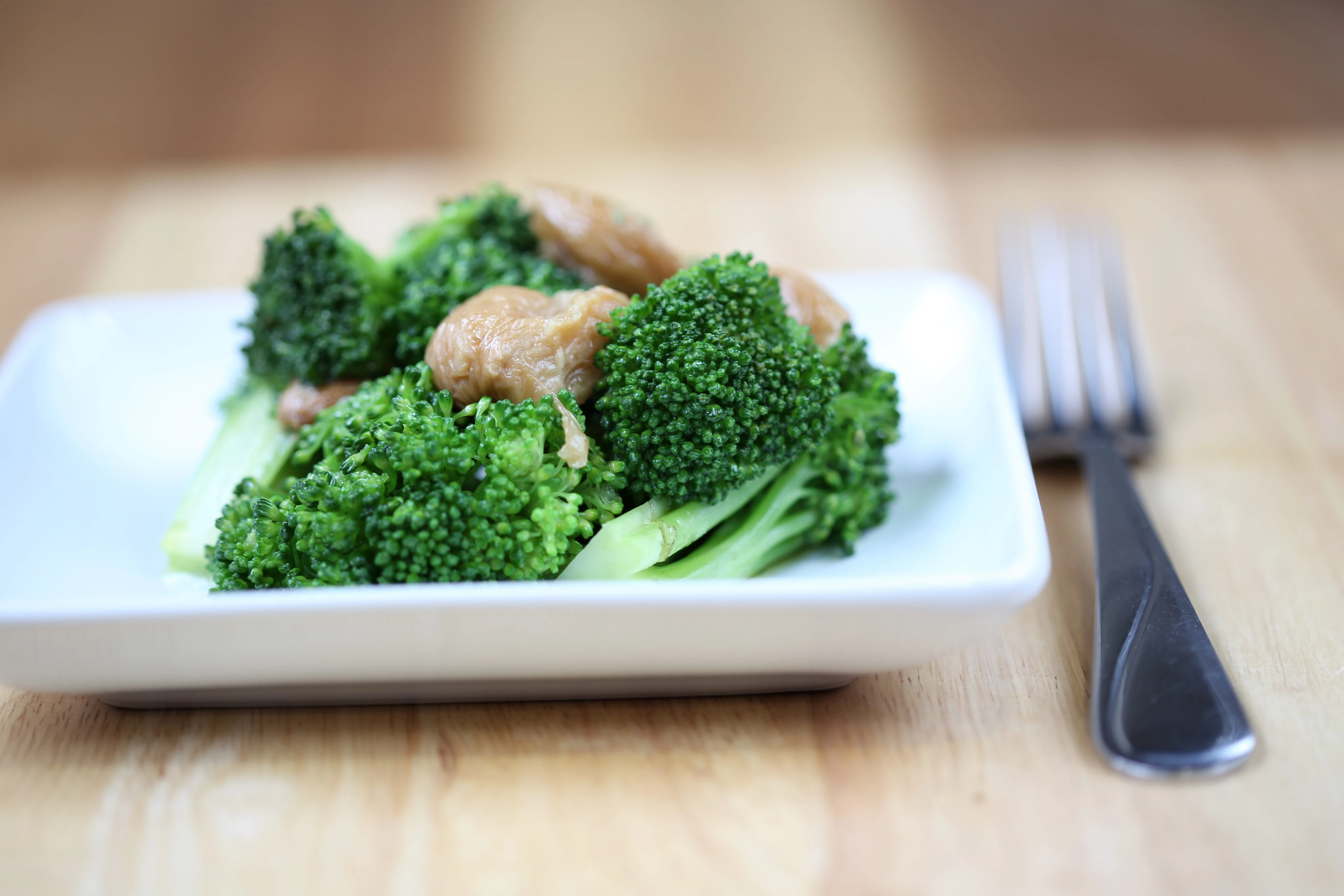 Steamed Broccoli Florets with Sea Salt and Roasted Garlic