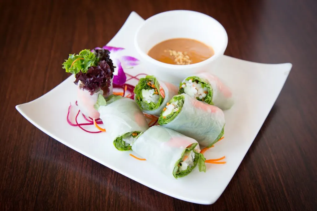 Fresh Spring Rolls with Shrimp Fresh Spring Rolls with Shrimp
