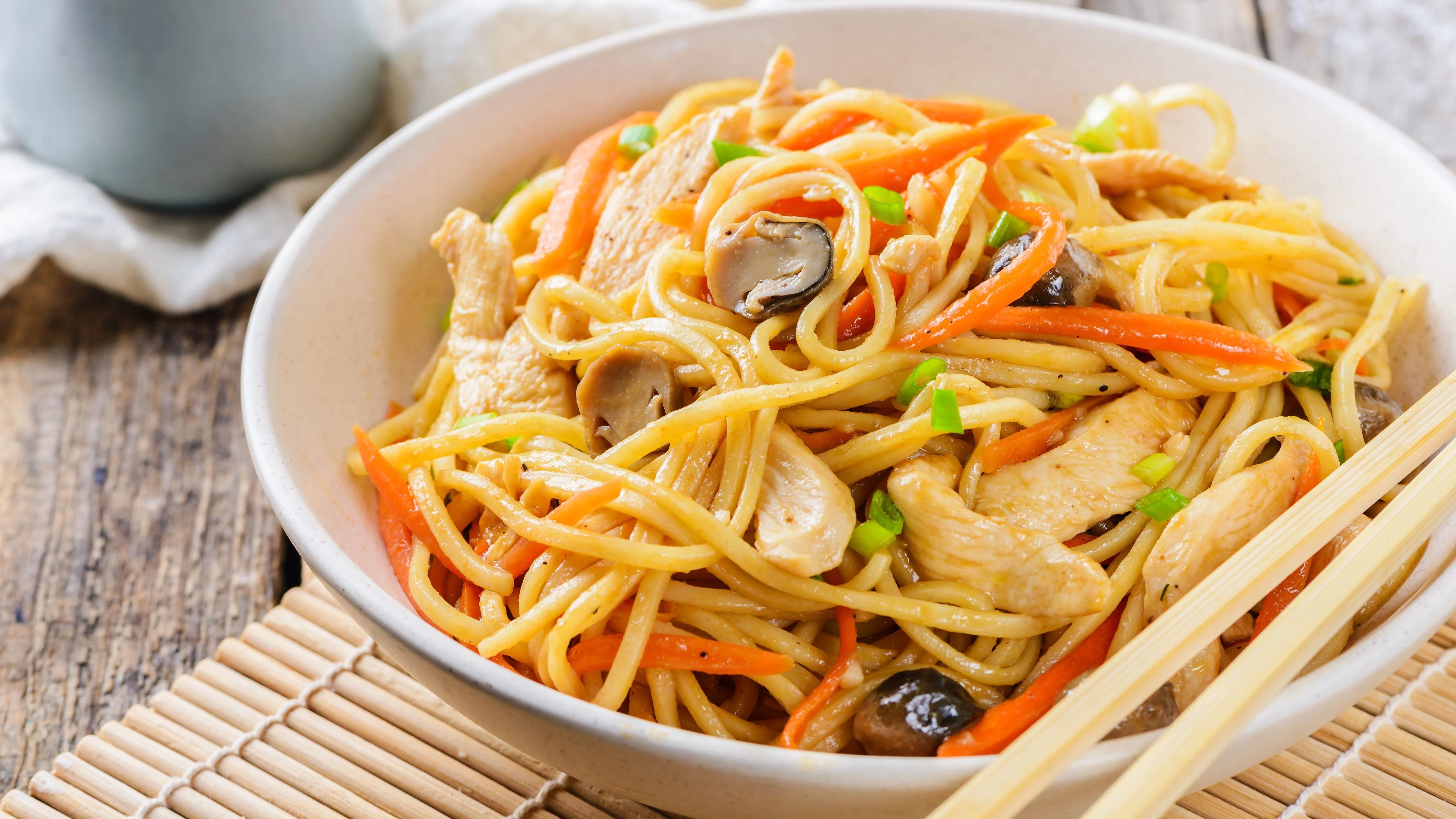 Chicken Lo Mein
