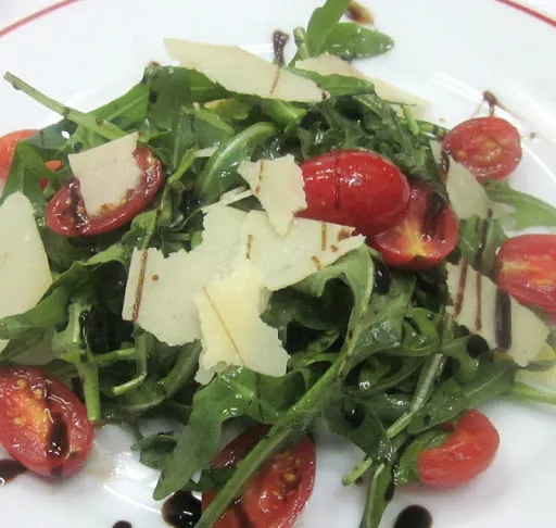 Rucola e Parmigiano Salad Rucola e Parmigiano Salad