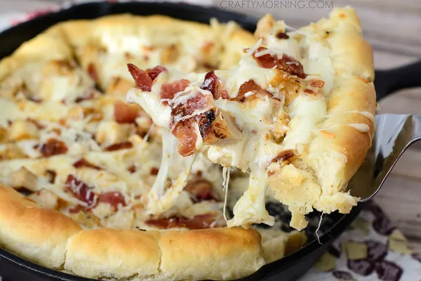 Mediterranean Chicken Deep Dish Pizza Mediterranean Chicken Deep Dish Pizza