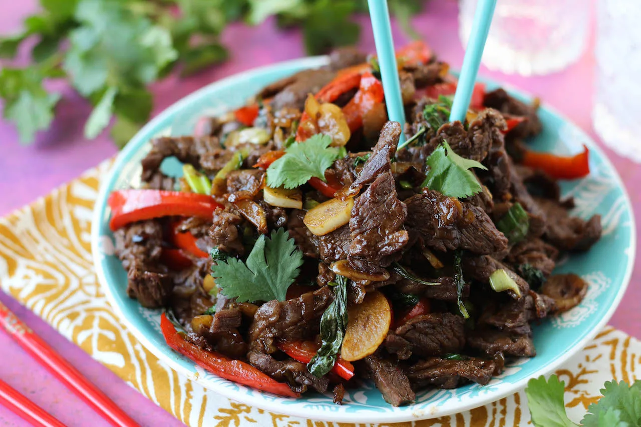 Garlic Delight Beef with Jasmine Rice and Sauteed Green Beans