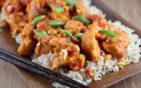 Gluten-Free Spicy Hunan Chicken with Brown Rice and Sauteed Vegetables