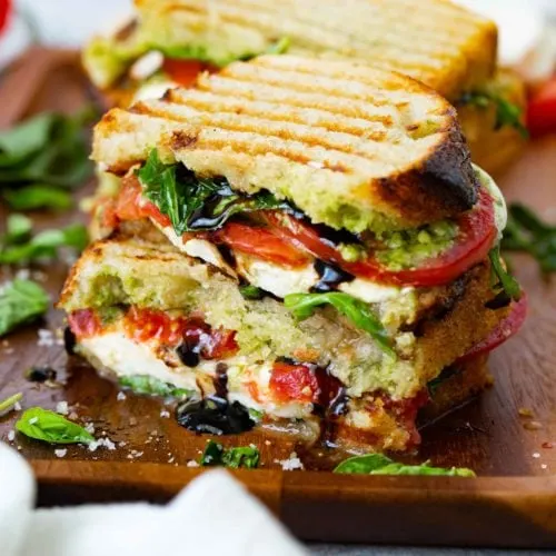 Caprese Sandwich Caprese Sandwich