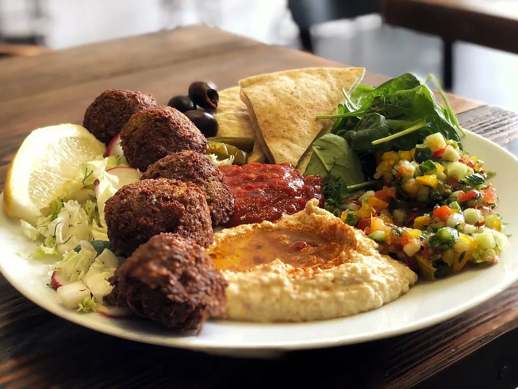 Vegan Falafel Hummus Plate