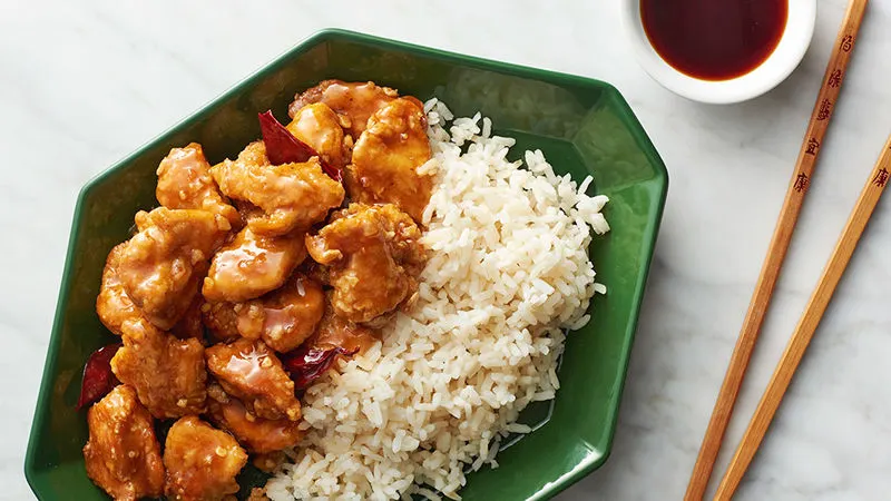 Spicy General Tso's Chicken with White Rice