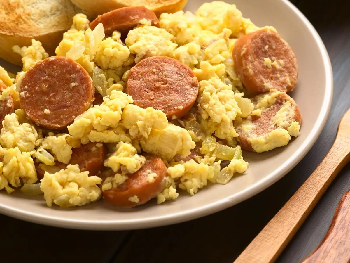 Two Egg Scramble with Vegetarian Sausage Two Egg Scramble with Vegetarian Sausage