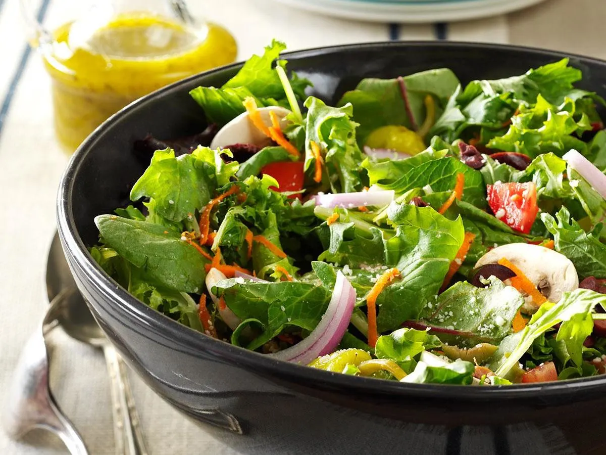 Individual Box: Mixed Green Salad with Vegan Lemon Dressing Individual Box: Mixed Green Salad with Vegan Lemon Dressing