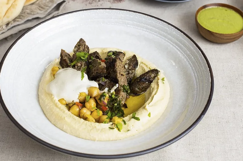 Hummus with Grilled Beef & Lamb Hummus with Grilled Beef & Lamb