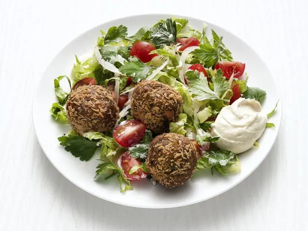Mediterranean Falafel Lunch Box Mediterranean Falafel Lunch Box