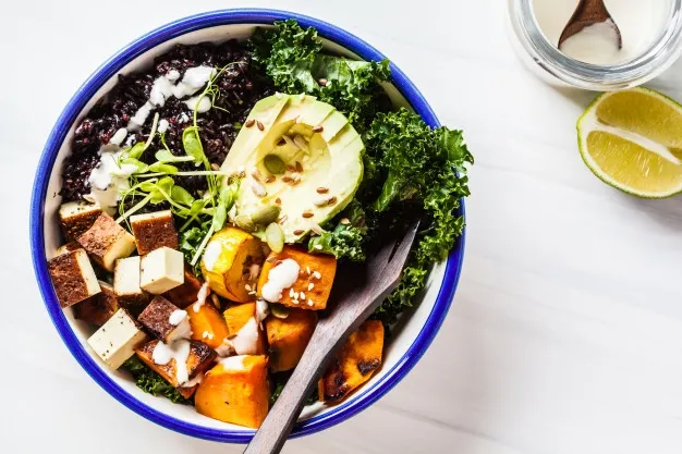 Heartbrand Salad with Citrus and Sea Salt Seared Tofu Heartbrand Salad with Citrus and Sea Salt Seared Tofu