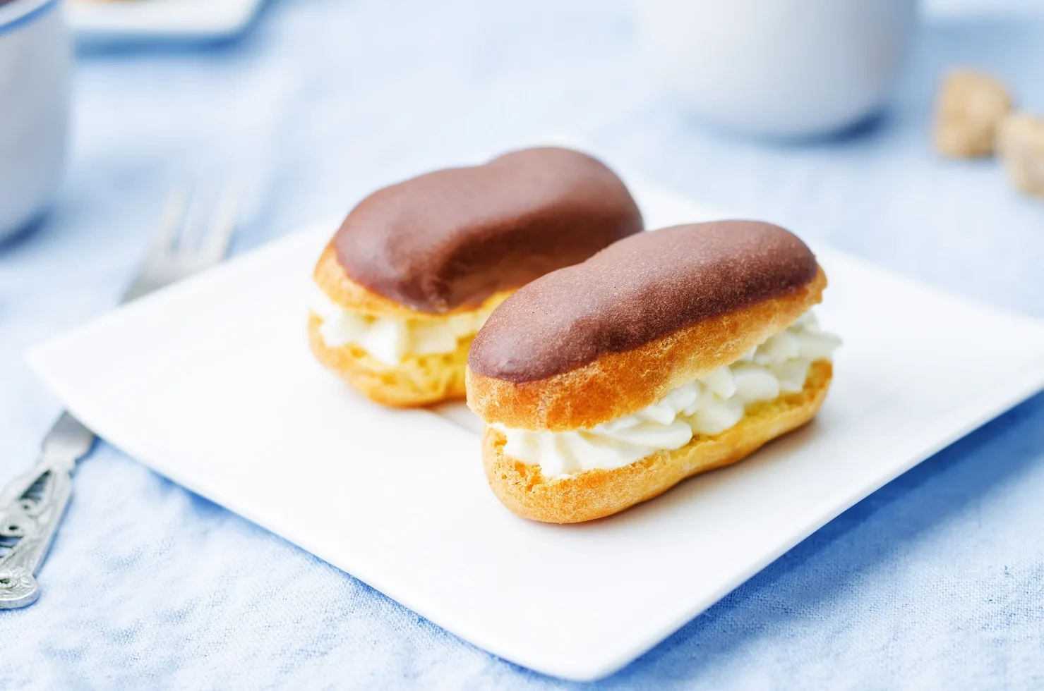 Eclair & Cream Puff