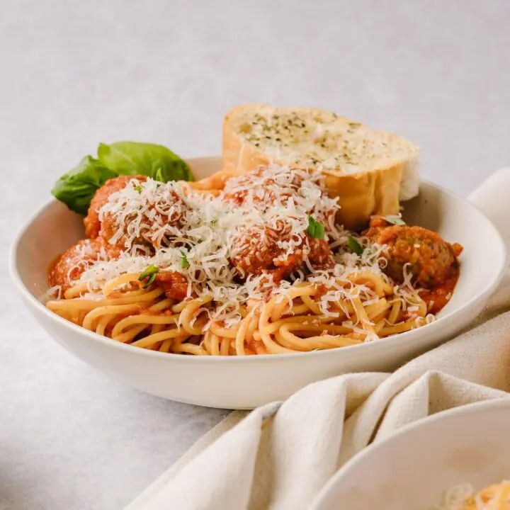 Beef Meatballs with Marinara Pasta, Lemon Garlic Zucchini & Garlic Toast