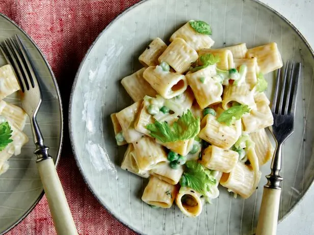 Rigatoni with Peas Rigatoni with Peas