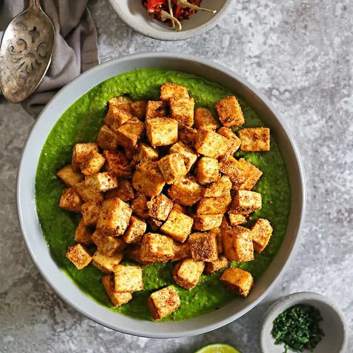 Tofu & Spinach Curry (Vegan) Tofu & Spinach Curry (Vegan)
