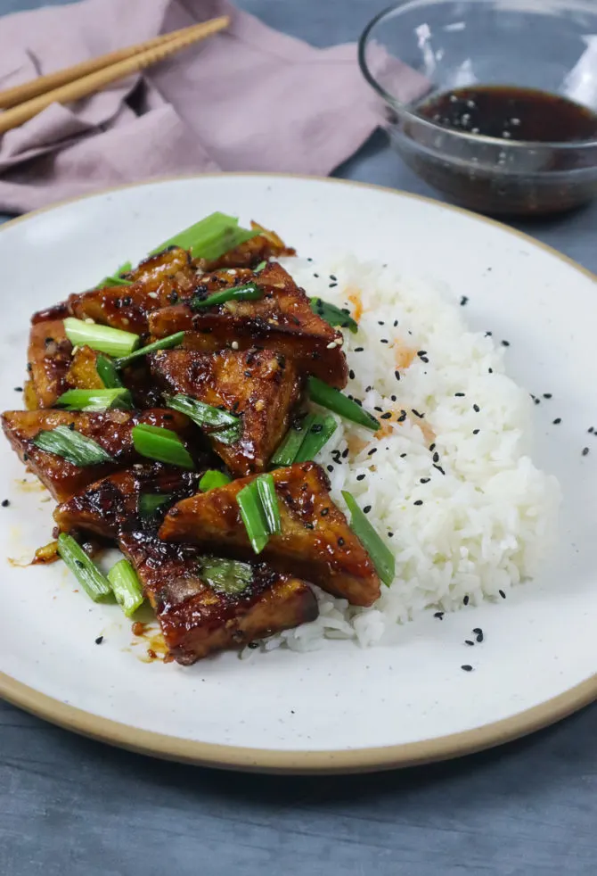 Vegetarian Mongolian Tofu with Steamed Rice