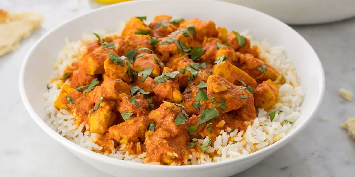Chicken Curry and Basmati Rice with Naan and Mixed Veggies Chicken Curry and Basmati Rice with Naan and Mixed Veggies