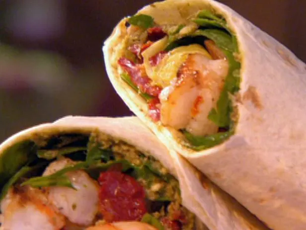 Ginger Shrimp Wrap & Shoyu Salad Ginger Shrimp Wrap & Shoyu Salad