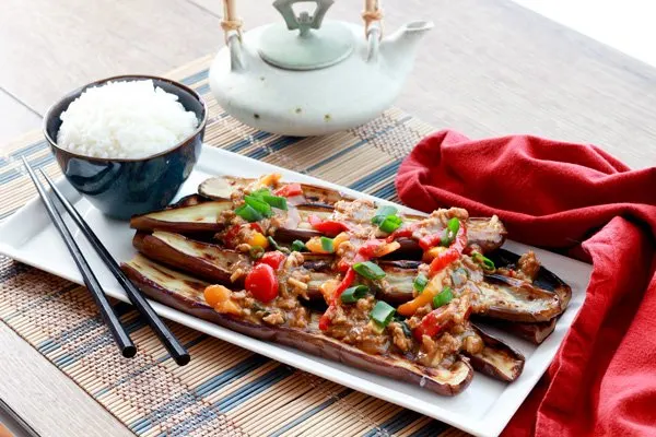 Eggplant with Garlic Sauce with White Rice & Sauteed String Beans