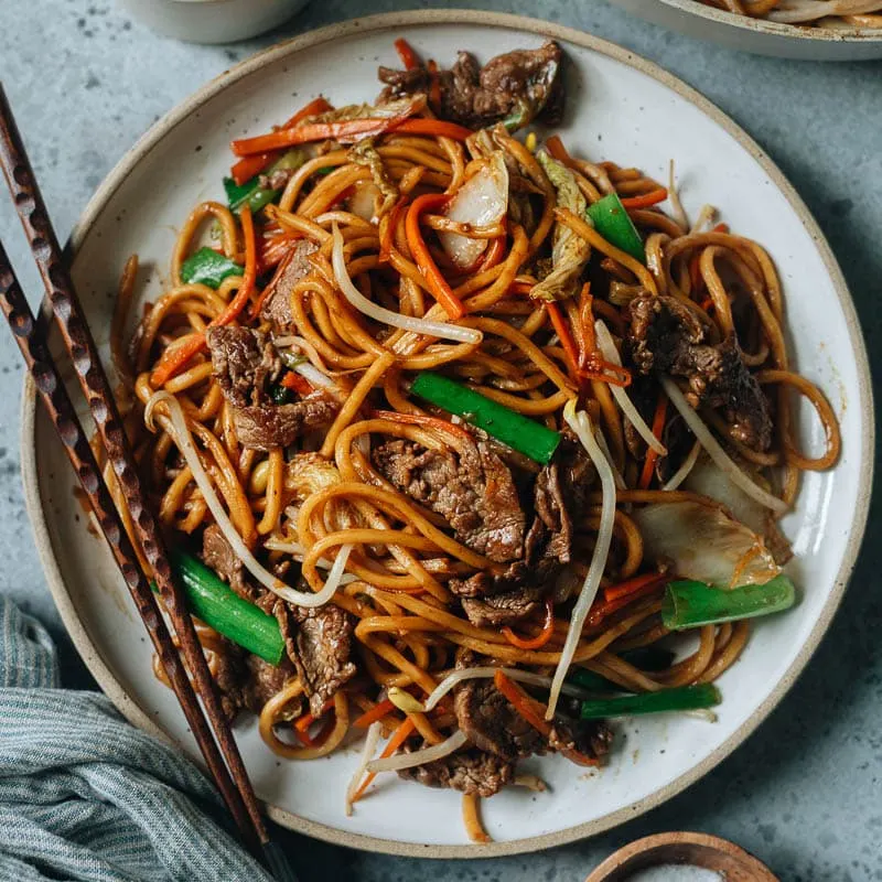 Beef Lo Mein with Sauteed String Beans