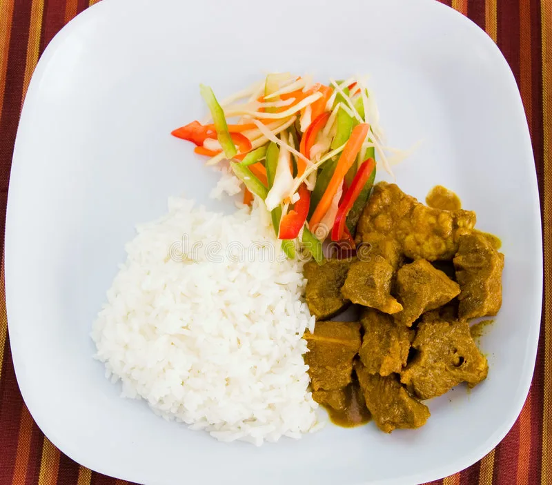 Goat Curry, Steamed White Rice, Wheat Roti & Chana Masala [16oz]