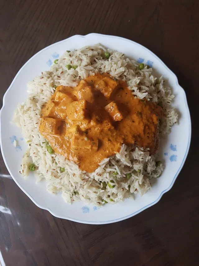 Shahi Paneer, Pulav Rice, Butter Naan & Dal Palak [16oz]