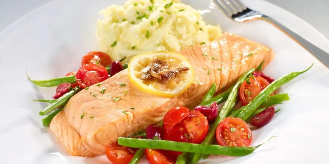 Mediterranean Oven Baked Norwegian Salmon Meal Mediterranean Oven Baked Norwegian Salmon Meal